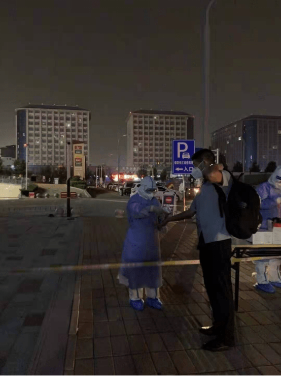 隔离|中西医结合诊疗，隔离区六个月小宝宝脱离危险