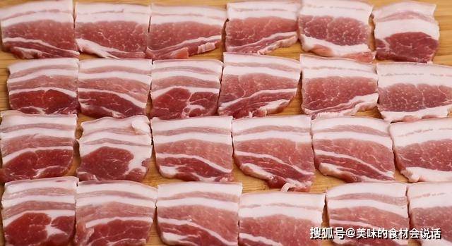做法|五花肉不要红烧了，教你一个创意做法，一次做2斤，实在太解馋了