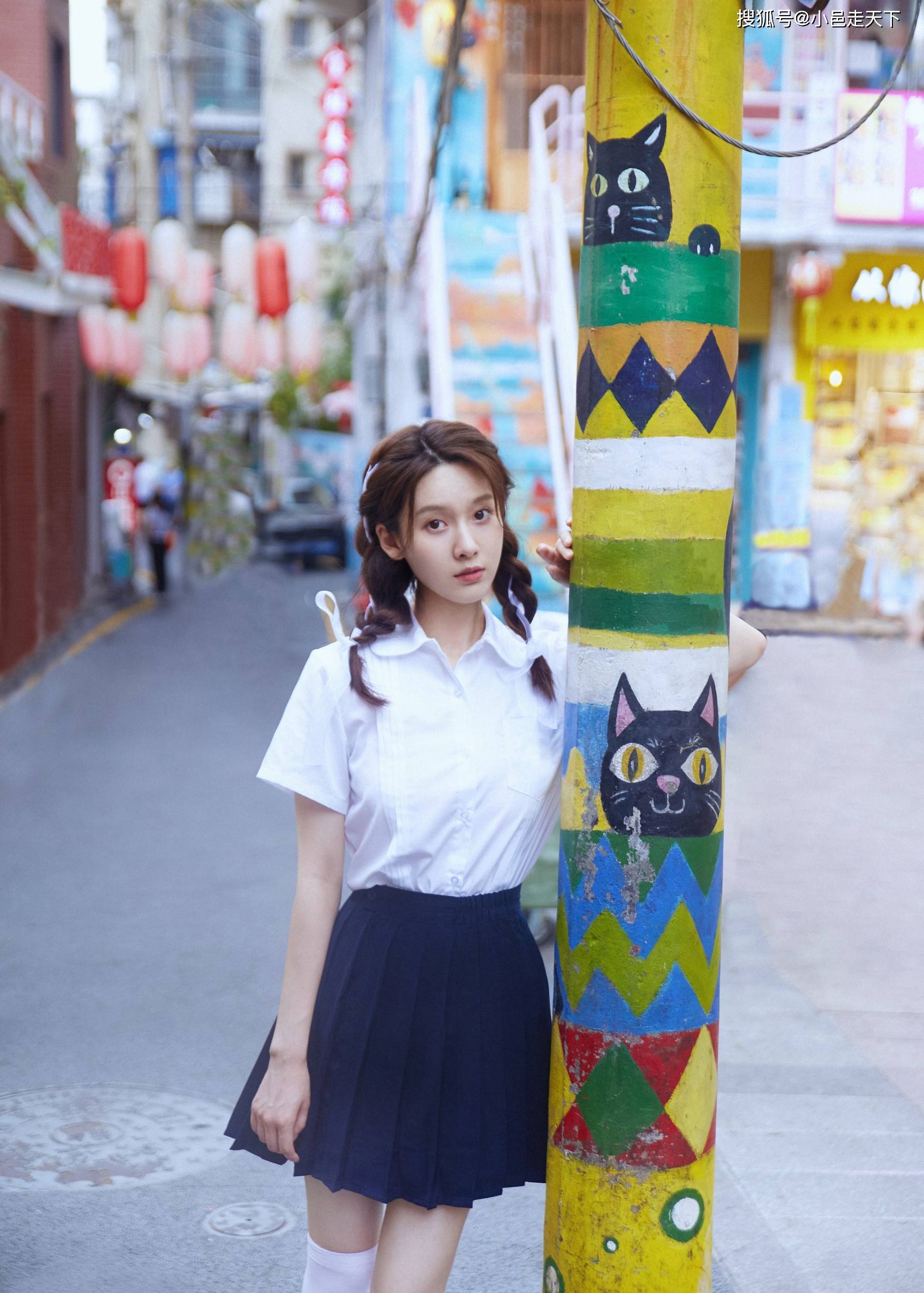 王子旋双马尾青春写真