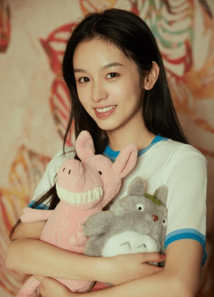 2022年周也67的经纪人经纪人是谁