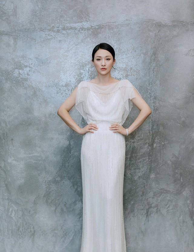 身材|“周公子”周迅身材真挺好，身姿挺拔有气质，看起来好有女人味