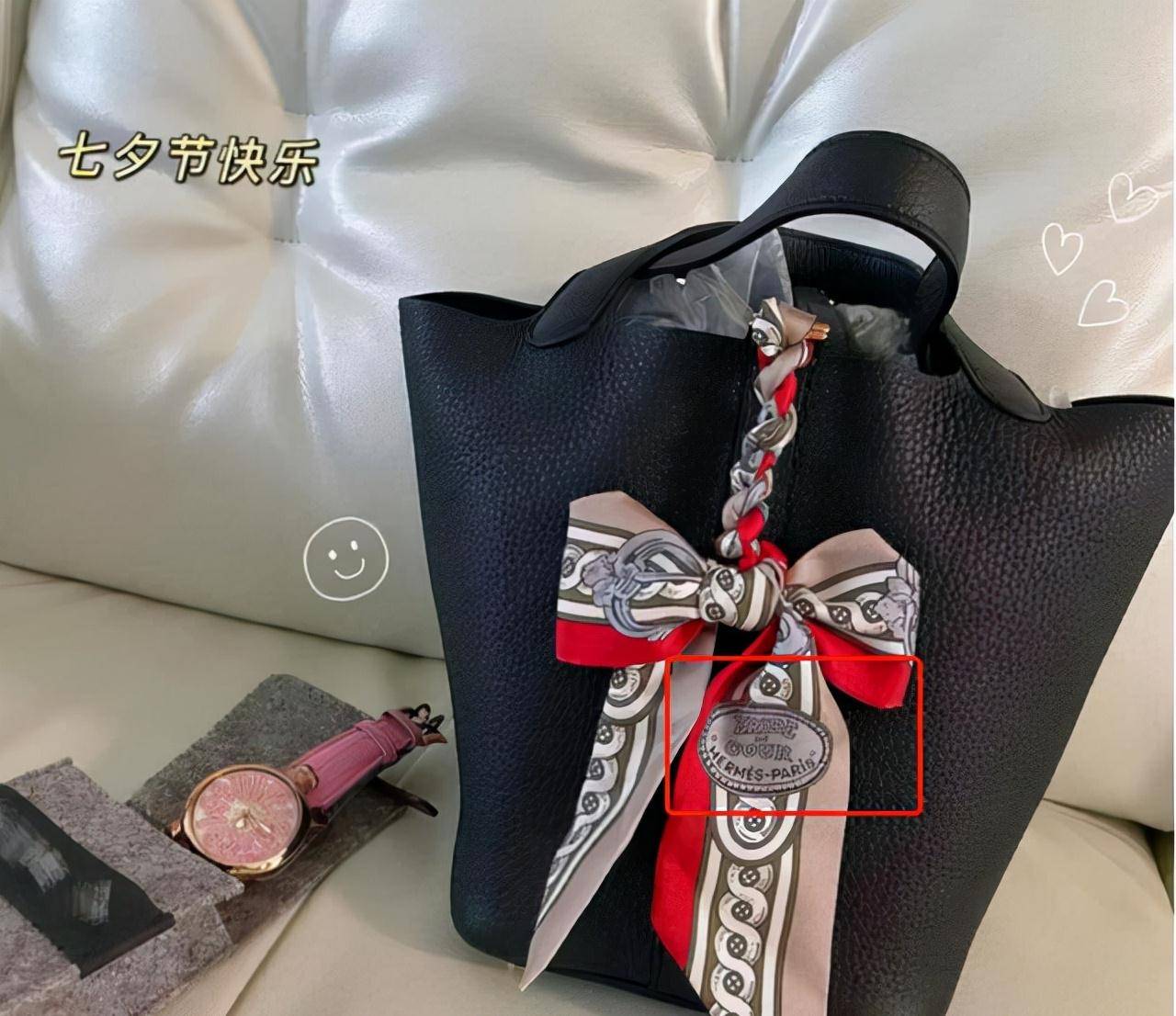 食品|林峯全家聚餐，满桌垃圾食品抢镜，不到一岁女儿坐旁边喝奶好可爱