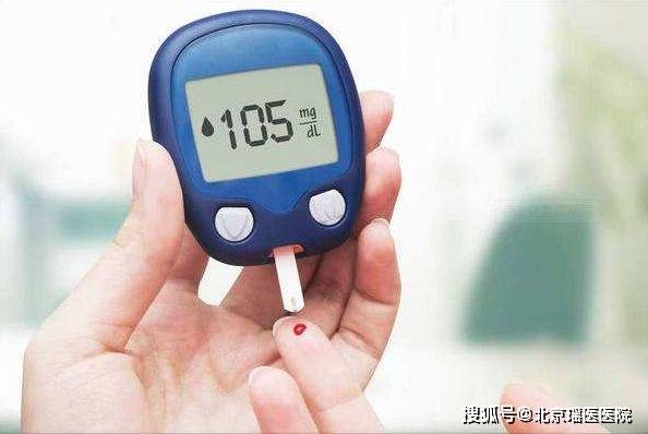 粗细|糖尿病患者控血糖，是吃三餐好，还是少吃多餐好?