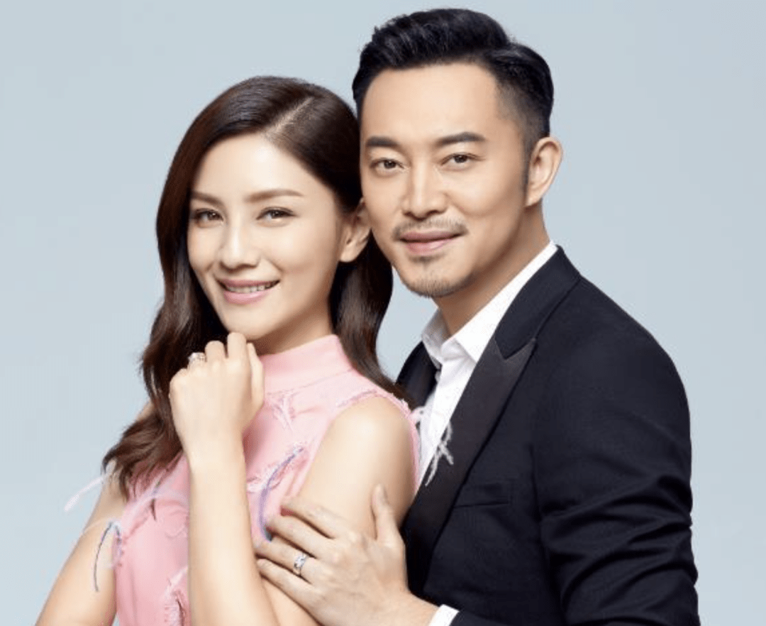 胡可|老婆名气比他大，43岁“长相老土”的他为何如此受综艺节目欢迎？？