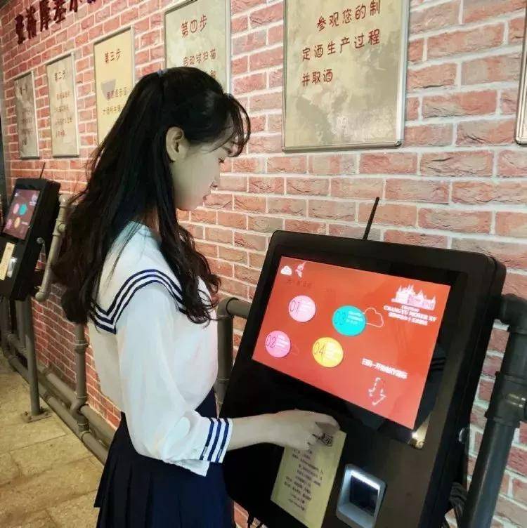 张裕摩|观万亩葡萄长廊,赏贺兰山下酒庄!