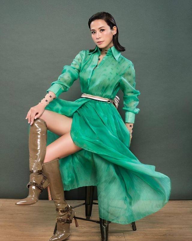 身材|古天乐与宣萱又穿“情侣装”,两人气质状态不减当年,CP感十足