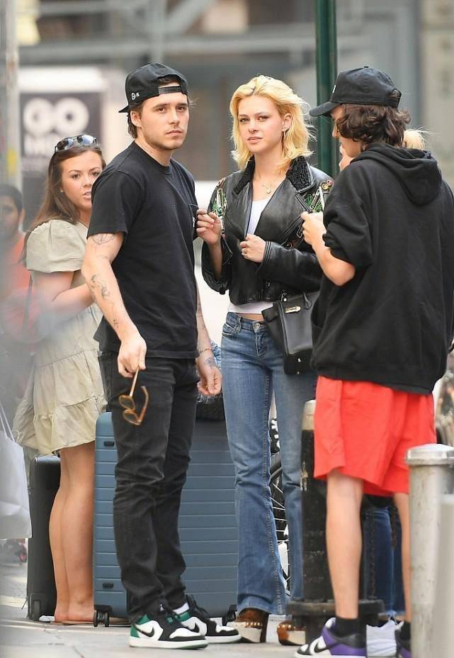 事情|贝克汉姆儿子继承了父亲的高颜值，和未婚妻同框，穿得休闲简约