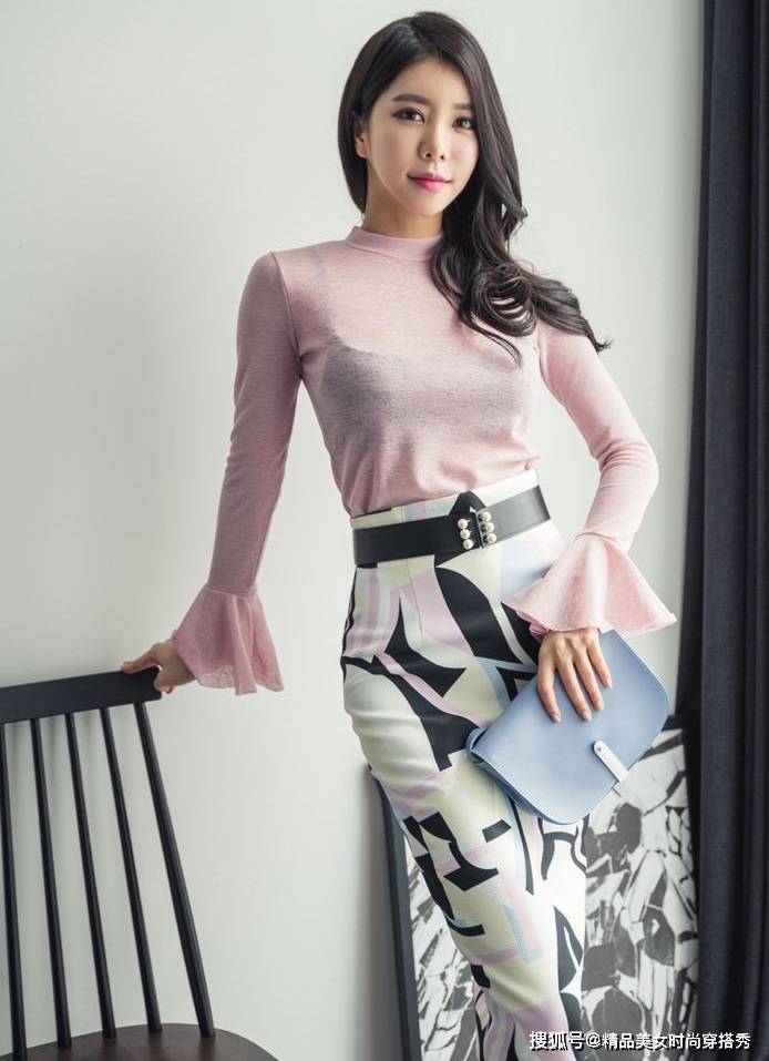高跟|简约知性的职场穿搭有哪些？职场女性应该怎么穿才更大气？