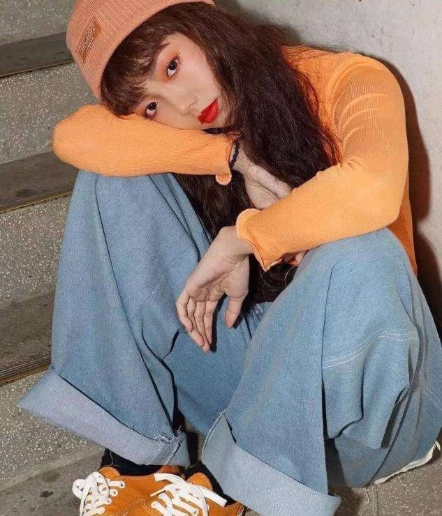 卷发|女人过了50岁，尽量避开这5种发型，尤其是第1种，显老又土气