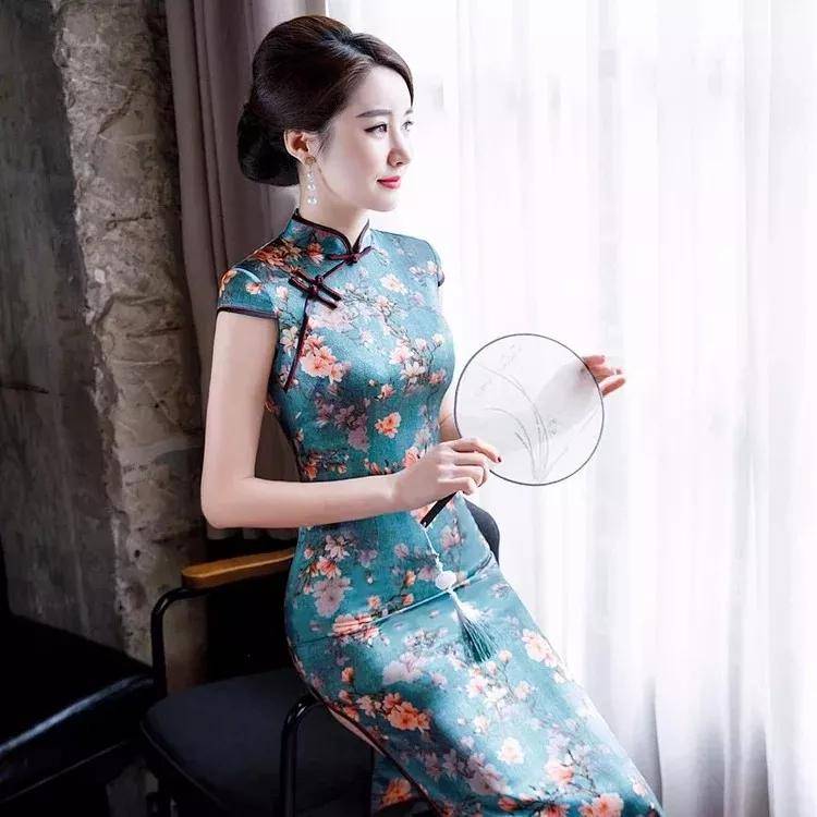 重中之重|旗袍哪些地方最性感，能否把一件旗袍穿出味道，这个是重中之重！