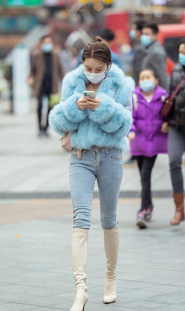 花色|亲民风格的打底裤，兼具优雅与舒适，非常迷人