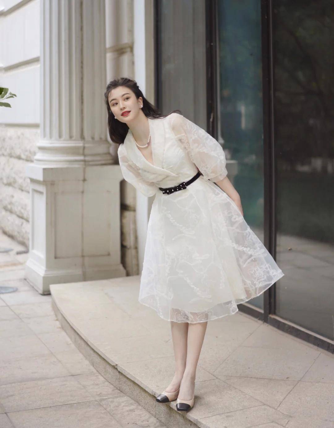 配饰|开春穿“连衣裙”真美，但是找对了“风格”才能穿得更加吸睛迷人