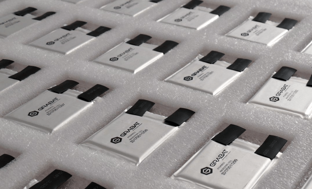 中国首创石墨烯电池,数秒就能给手机充满电,原料容易获取吗?_材料