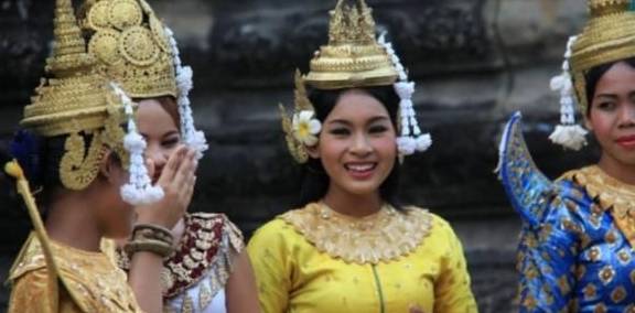 柬埔寨单身女性过多，为何不嫁华人？当地美女：中国男人不肯嫁！