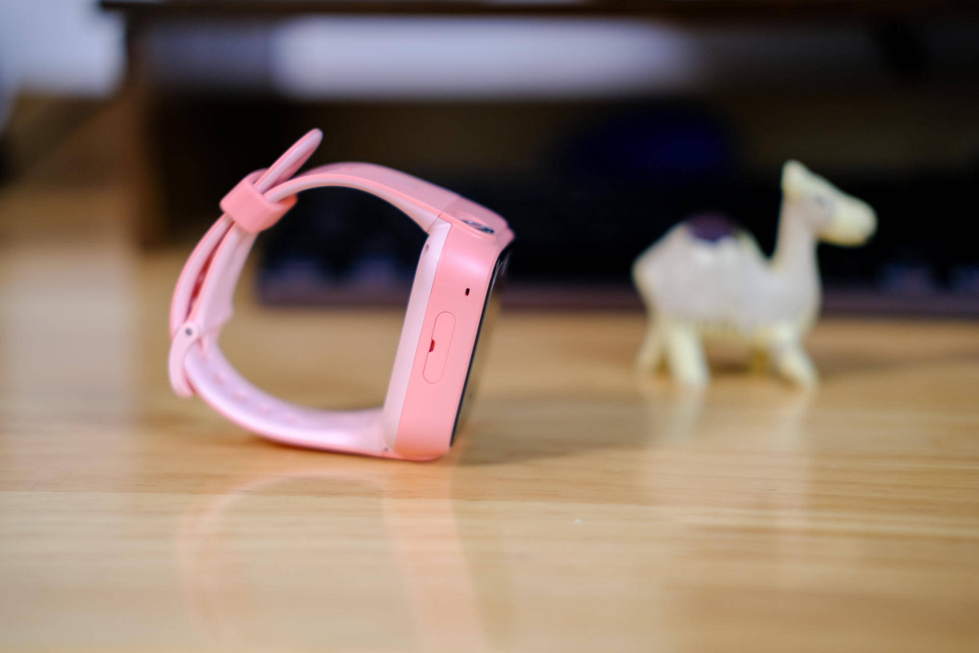 小米米兔儿童手表5x测评:延续高配低价,挑战小天才"霸主"地位_内置