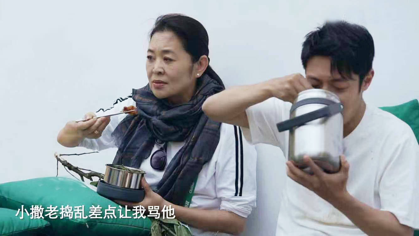 生活|撒贝宁太抢戏，鲁健李红拿他没办法，《你好生活》里倪萍也曾批评过他