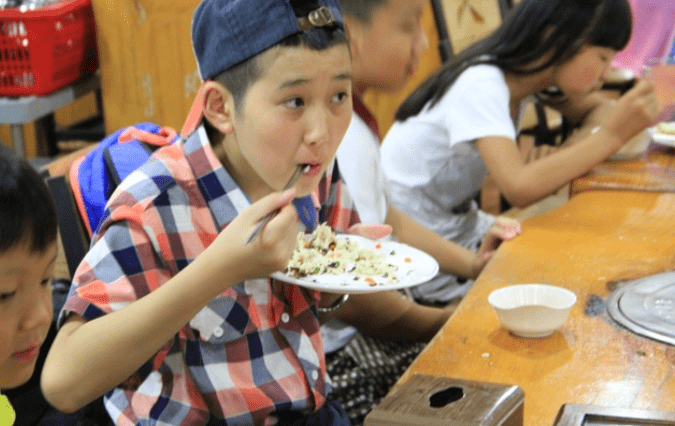 蛋白|张教授提出宝宝早餐两不准则，科学饮食，助力孩长大个