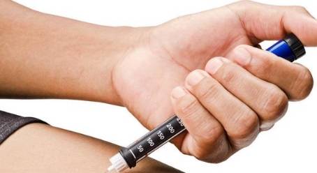 治疗|空腹血糖12.5需要使用胰岛素吗?本文提醒:注意这些事较重要