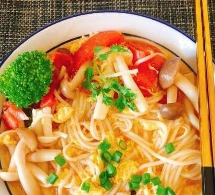 水开|早上起床不想吃饭,做碗营养早餐面,又快又方便,还非常有营养!