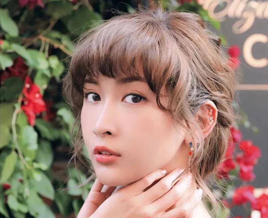 女神|43岁年纪拥有23岁颜值，保养方法获崔智友效仿，难怪迷倒千亿富豪