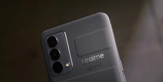 系列|realme GT 大师系列正式登场！首款笔电 realme Book 也来了！