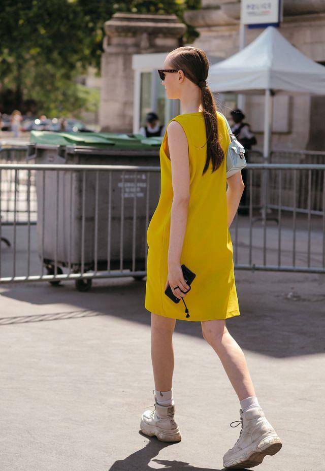 黑色|这个流行色太难穿?真人示范穿对了超显白,还会让心情变明亮!