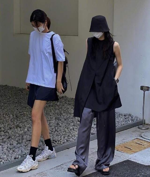 背带|夏日酷飒休闲出街 ins博主深色系极简穿搭 ?
