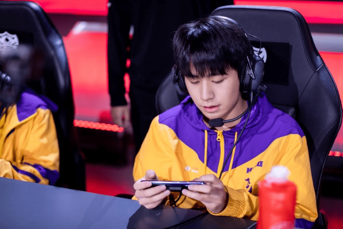 世冠复活赛来袭无畏梦岚再度出征口袋刺痛倾情ob