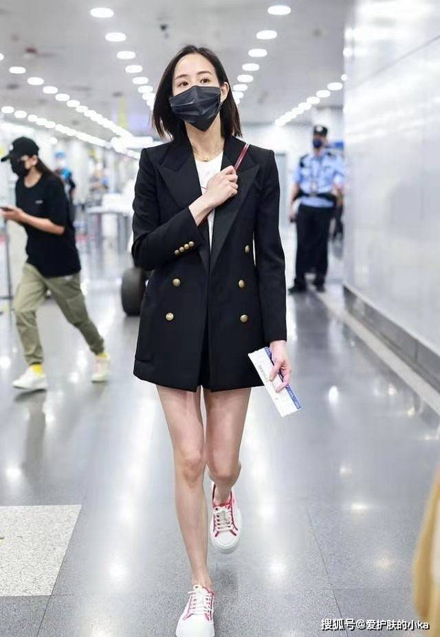 女王|张钧甯不愧是娱乐圈的自律女王！当她穿短裤，才发现气质有多惊艳