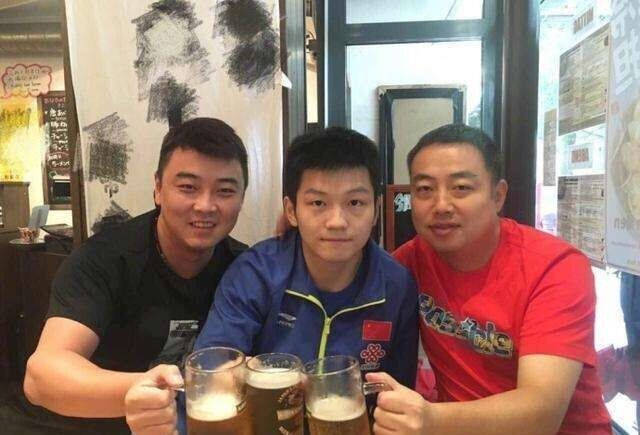 雅典|柳承敏雅典夺金17周年！赢王皓后赴川挨骂，向汶川捐款打动刘国梁