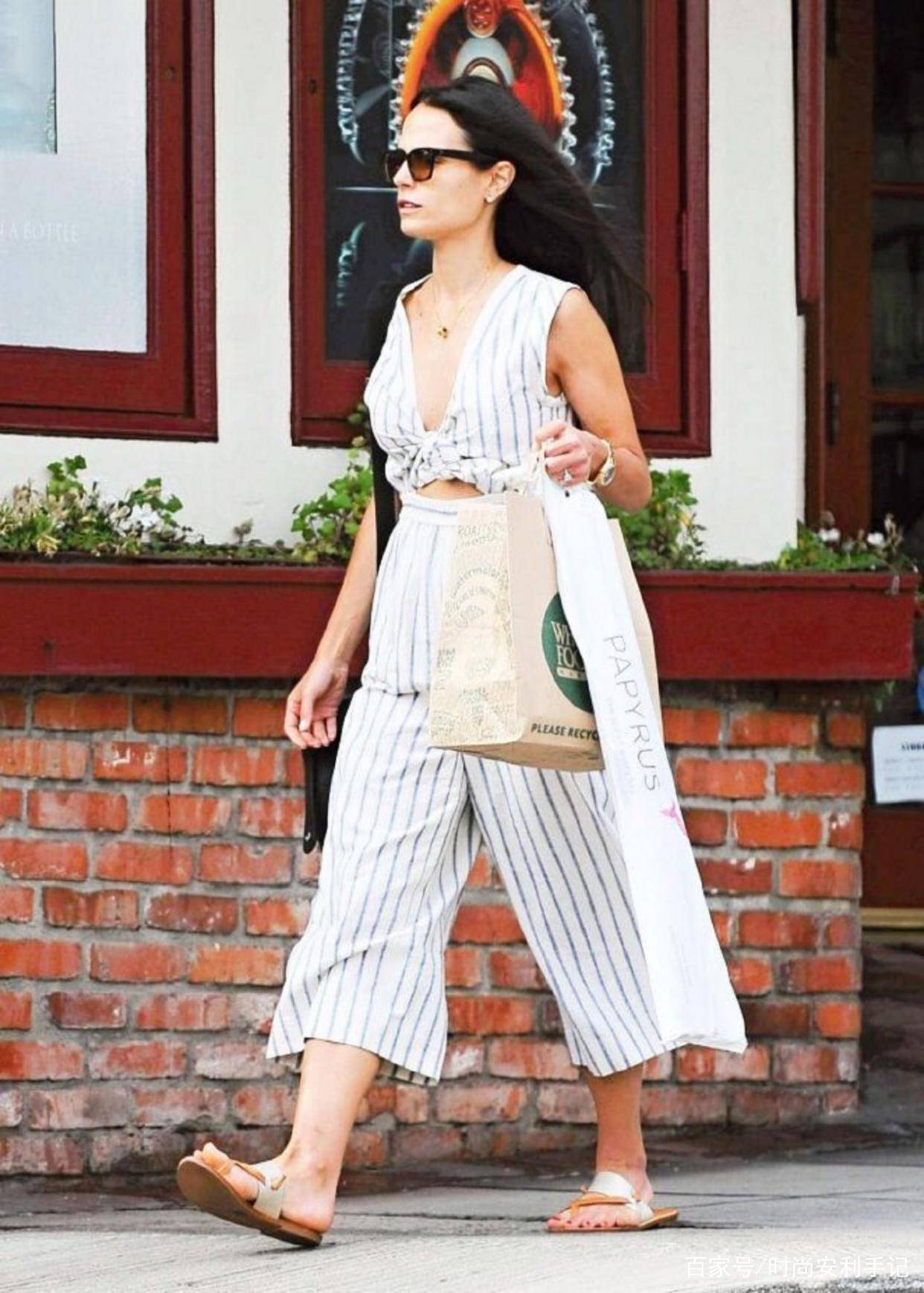 颜色|真正“高级”的女人，春夏从来不会碰这4种“衣服”，土气又廉价