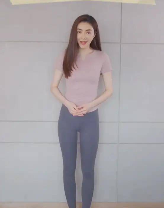 套装|熊黛林不愧是“天生尤物”，穿蓝色西装套装，178身高好抢镜