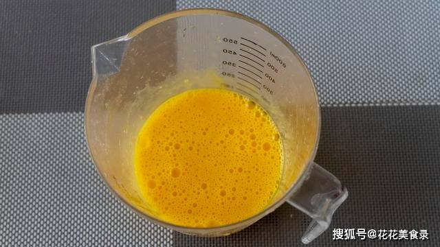 葱花|这个早餐饼，我家一周吃6次，全程手不沾面不擀面，比馅饼儿还香