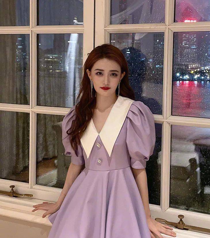 宫廷中|下周穿什么|一起穿X型裙才是好姐妹!