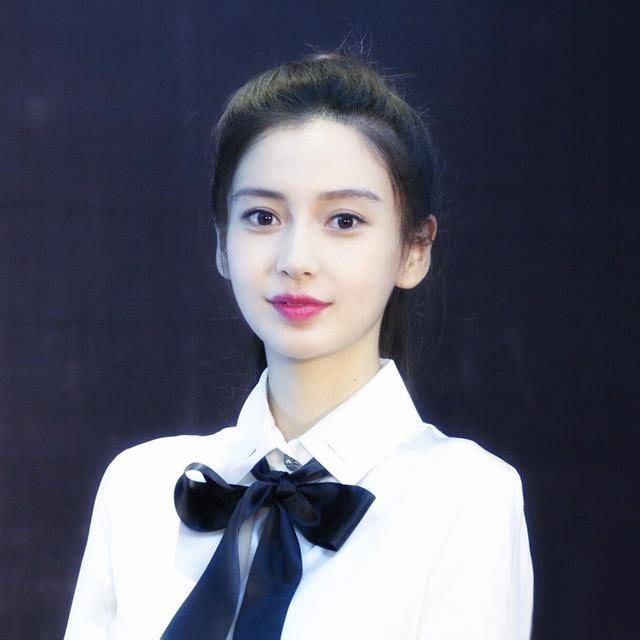 马伊琍|女生穿衬衫要不要塞进裤子？不要纠结，看看马伊琍，杨颖为你示范