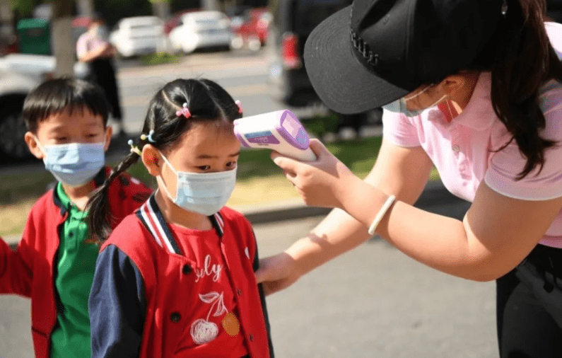 什么|家长呼吁关闭私立幼儿园，是否矫枉过正？教育部的回应来了