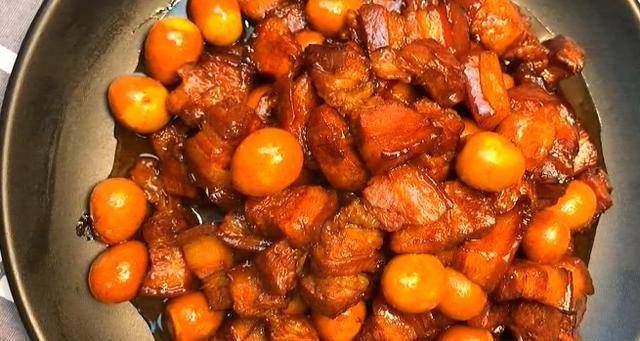 人间|鹌鹑蛋,红烧肉,肥而不腻,美滋滋!