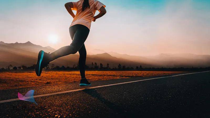 因为|几点吃早饭最好?睡回笼觉到底健不健康?看完立马不纠结了