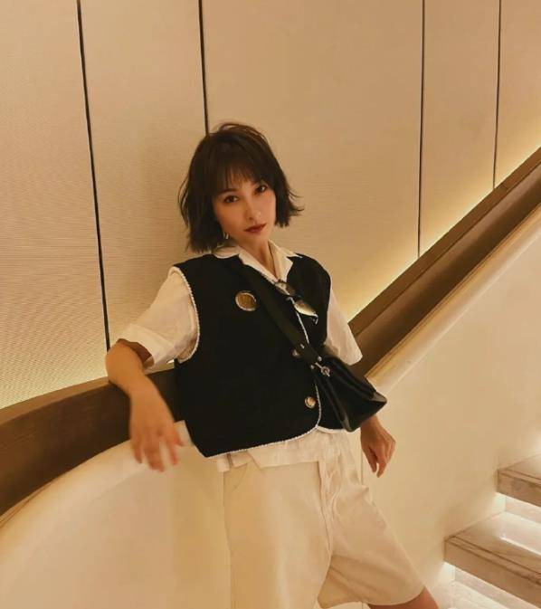 下半身|短热裤已经过时，现在流行这种裤子，长一点但更显瘦好看