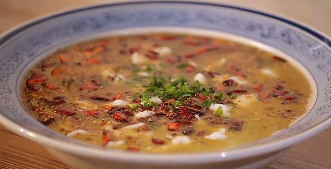 酸菜桂花鱼的家常做法 只需多此一步 鱼片鲜嫩爽滑 大厨都夸好 干辣椒