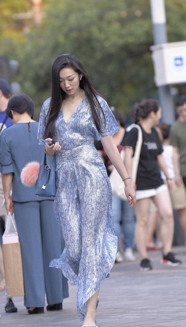 运动鞋|这几种时尚给人一组恬静的既视感