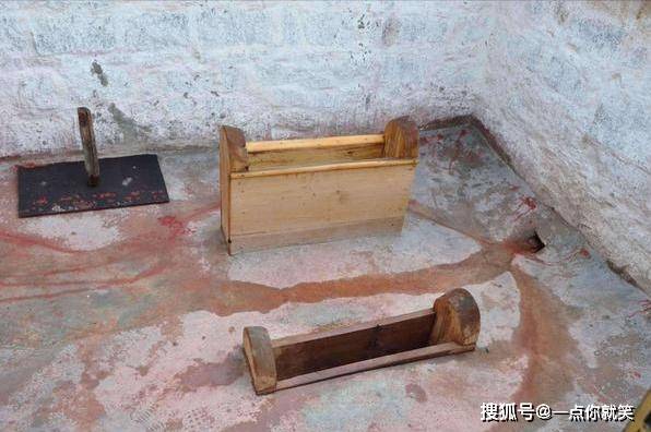 为何布达拉宫的厕所300年都不打扫？僧人说出原因：它弄不脏