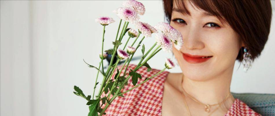 马伊琍|马伊琍离婚后越来越放飞自我了!晒甜美风景写真,美到前夫认不出