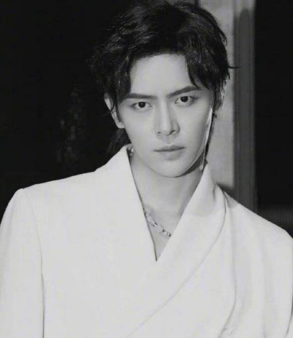 因为|王子文恋爱后还接到了甜宠剧?看清男主备选:还不如她男友来演!