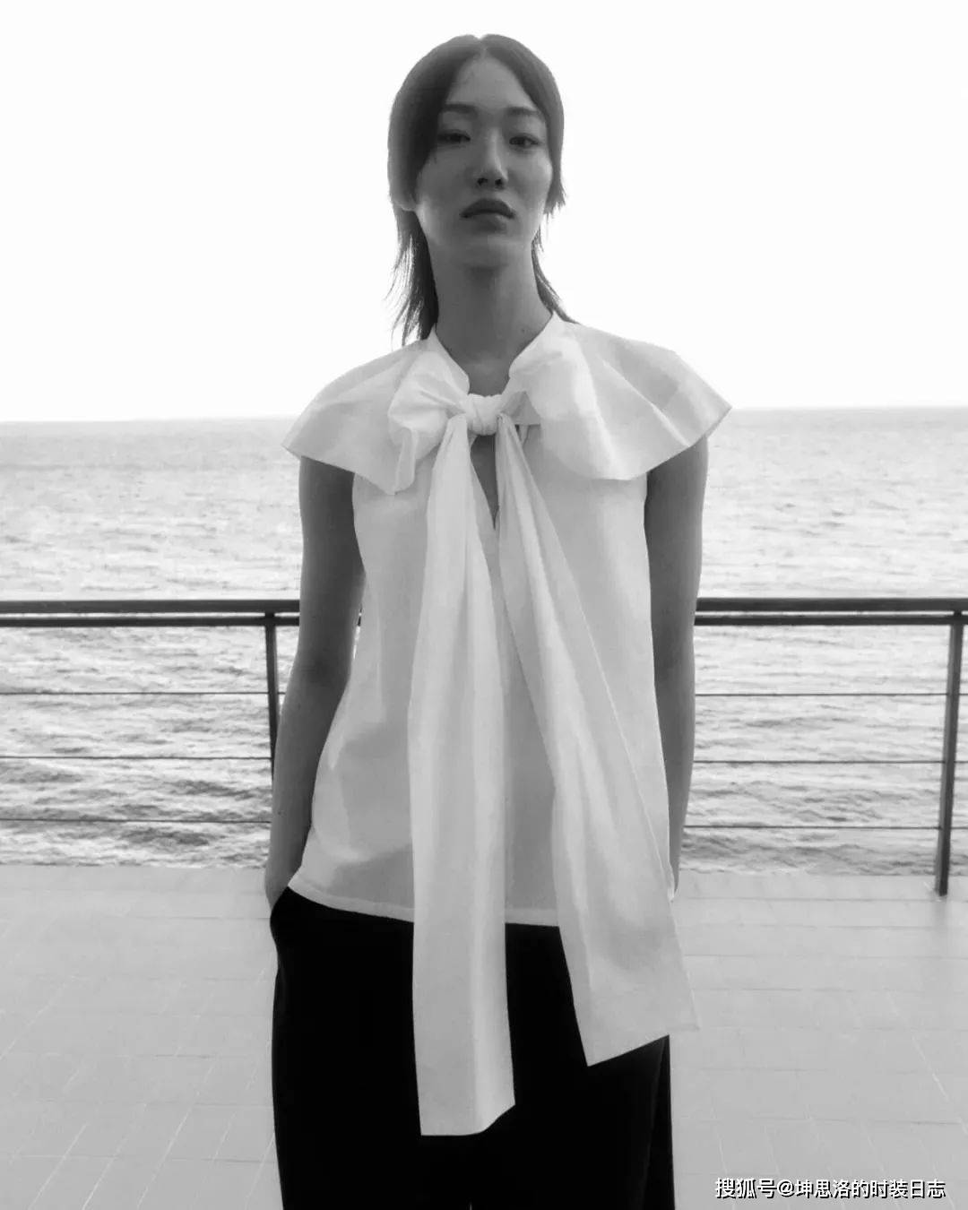 系列|Lookbook画册丨COS 2021夏季假日系列 以轻简搭配享受夏日宁静