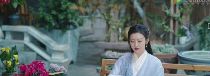 景甜|景甜在《司藤》中的细眉可谓是神来之笔,景甜的仪态也值得开班啊