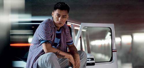 个性|当余文乐和小田切让撞衫，对比太明显，网友：余文乐像个憨憨？