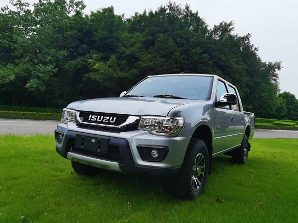 经典新升庆铃五十铃t17皮卡2021新款上市