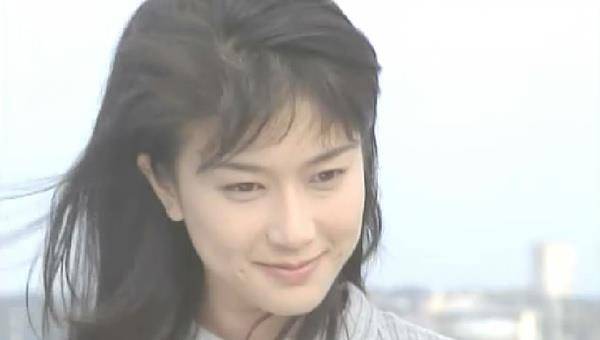 夏川结衣|虽然大火时已经38岁，但她的笑容真的比20岁的少女还甜