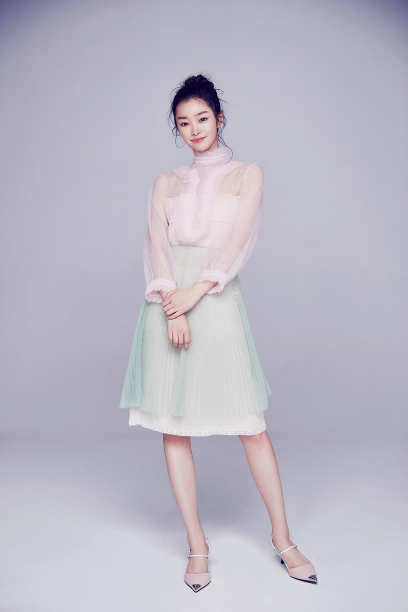 透视|气质的女人玩性感，宋轶就算穿着“低俗”的裙装，也不影响高雅感